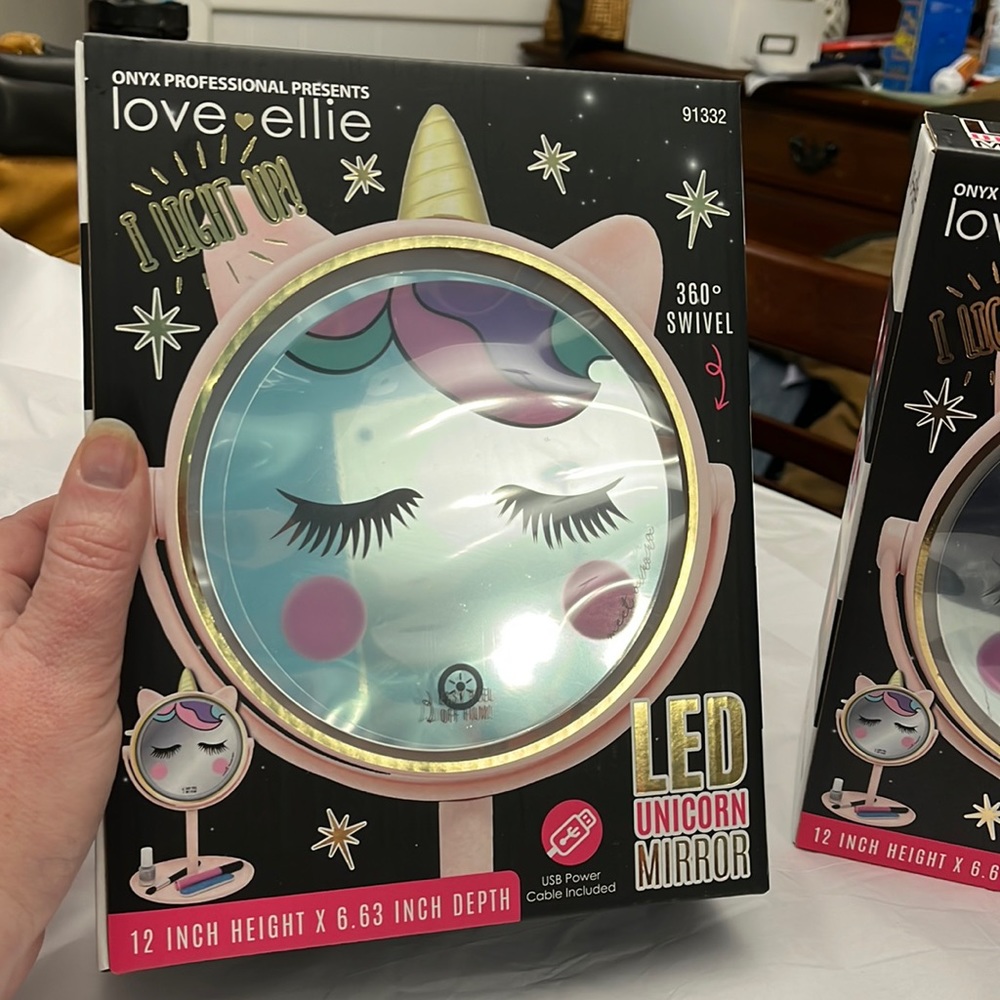 NIB LED light up Unicorn Mirror, USB power cable included, works with AAA too